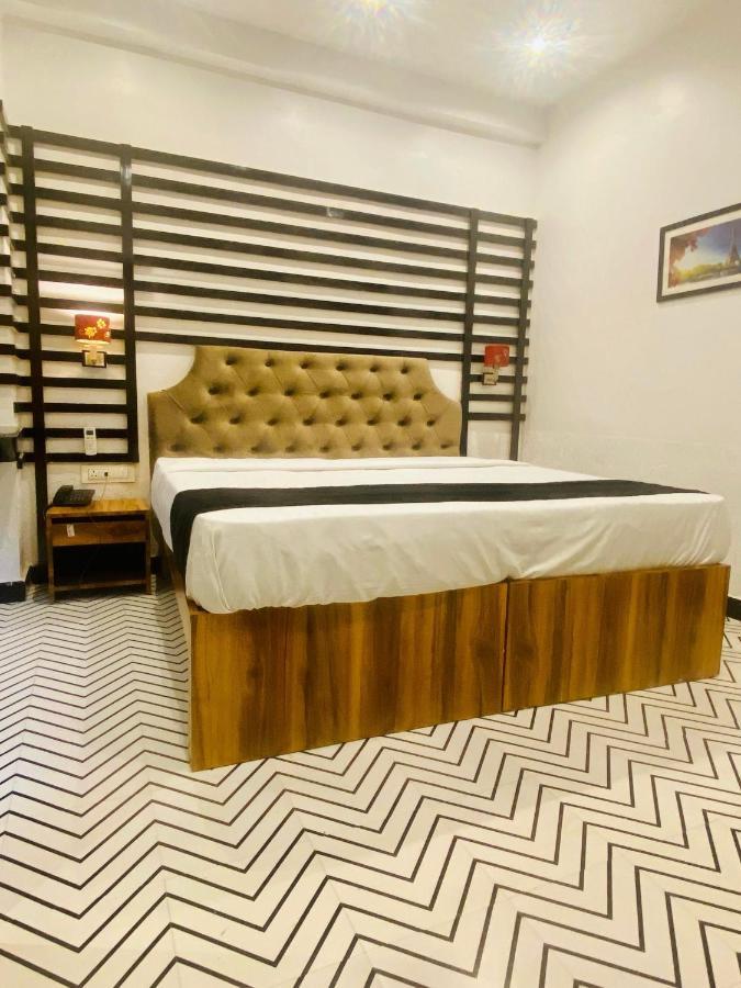Itsy Hotels Banana Boutique Benares Buitenkant foto