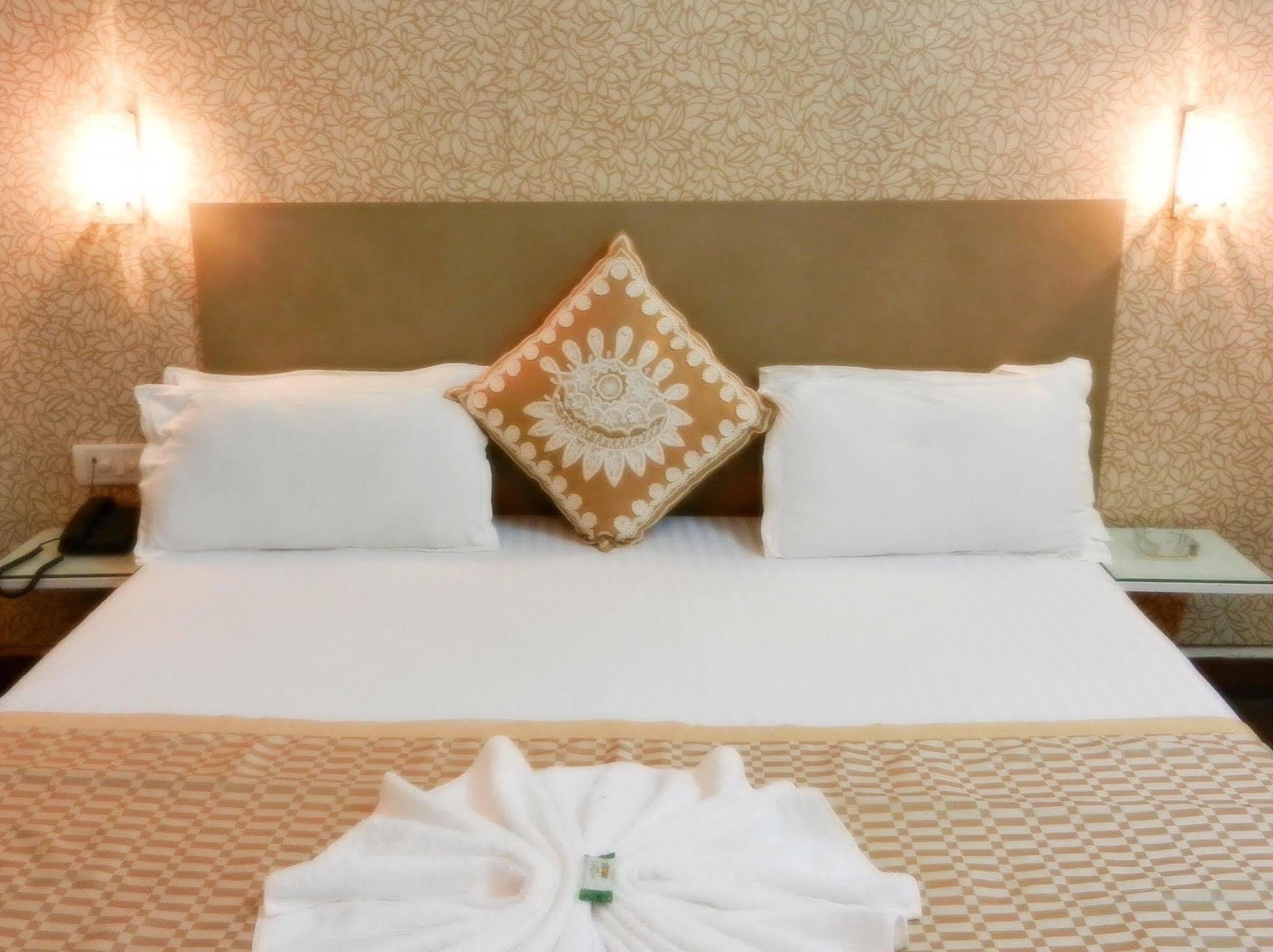 Itsy Hotels Banana Boutique Benares Buitenkant foto